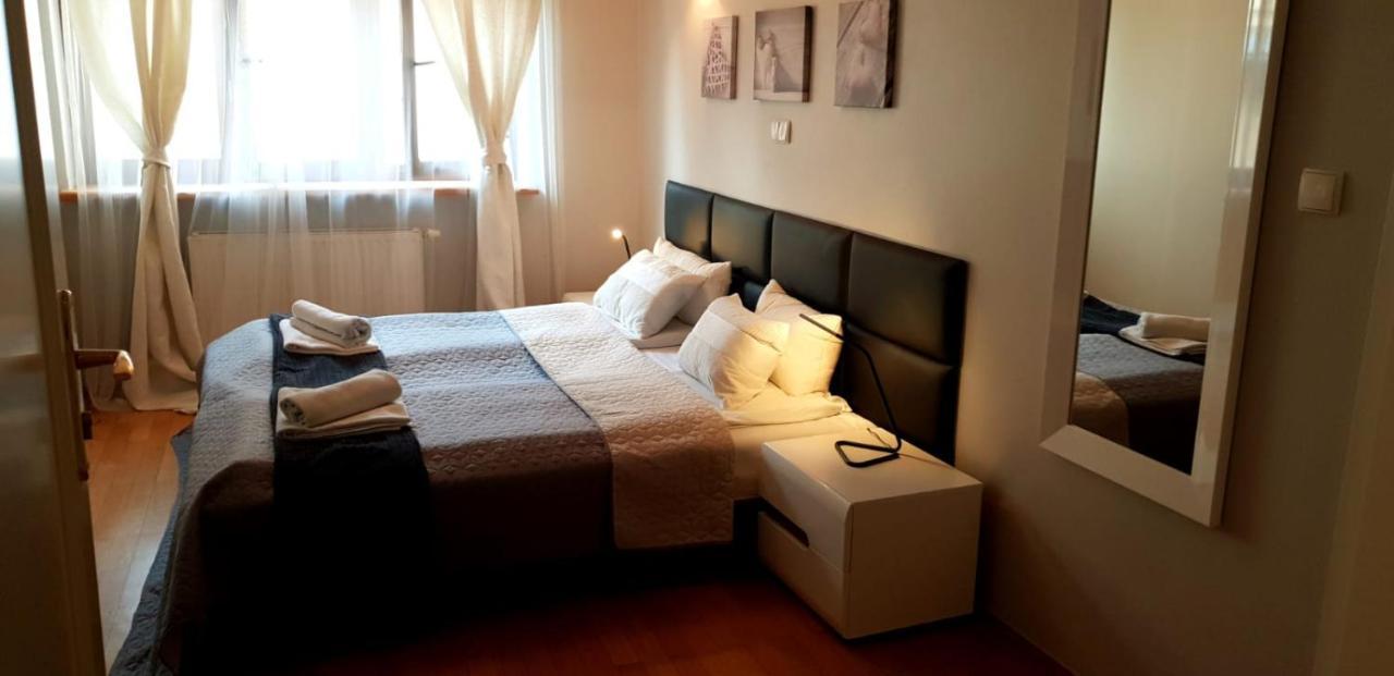 Aparthotel Old City Cracovia Exterior foto